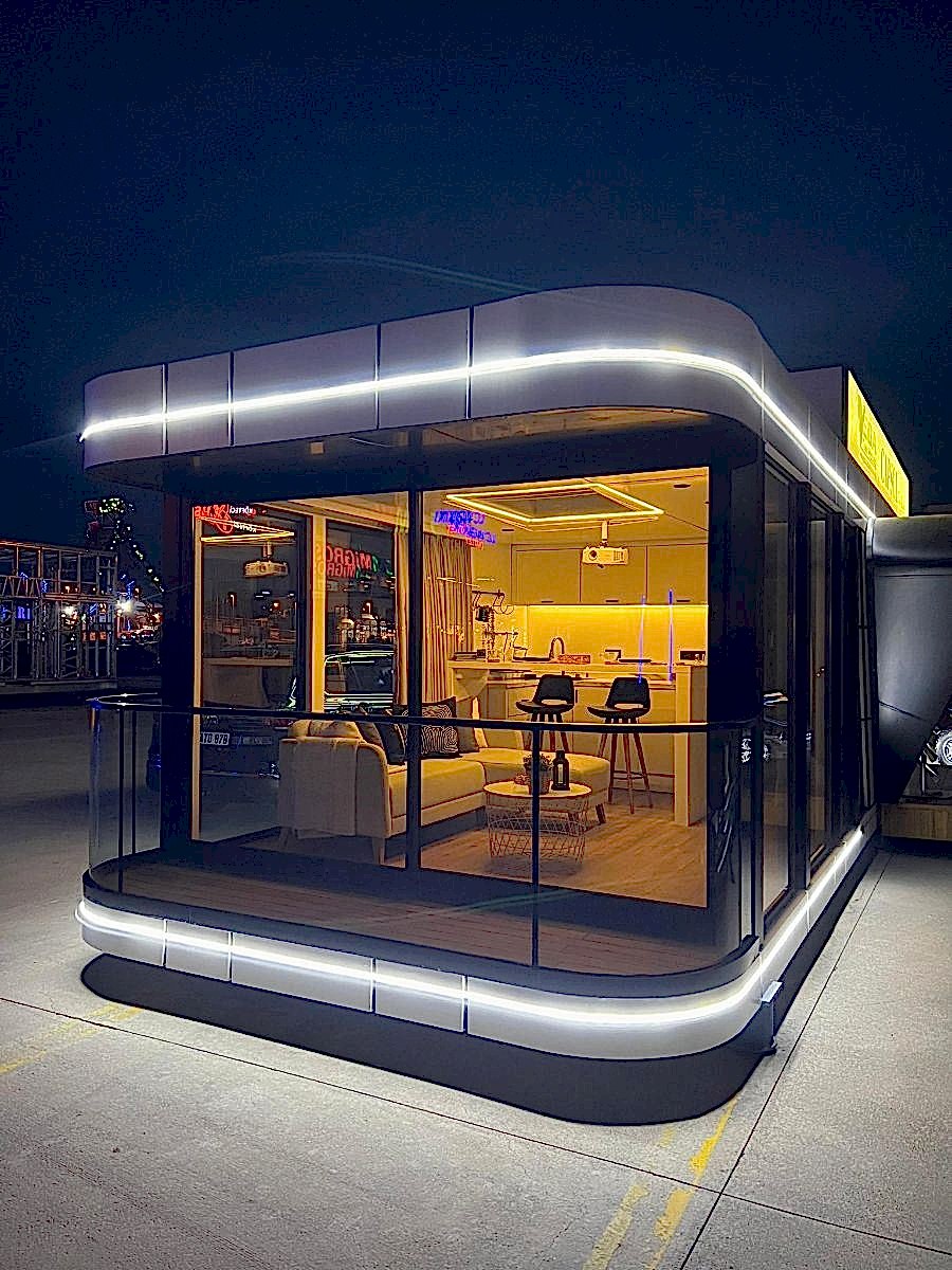 Vega Capsule House